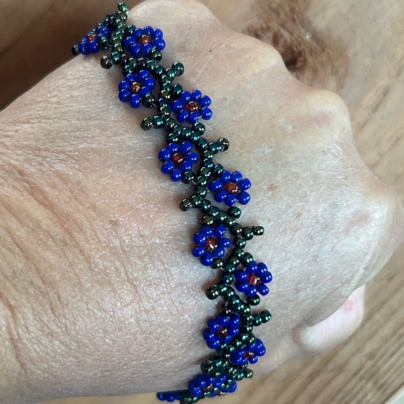 Hand Crafted Jewelry - Anklet/bracelet handmade seed bead with cylinder twist closure